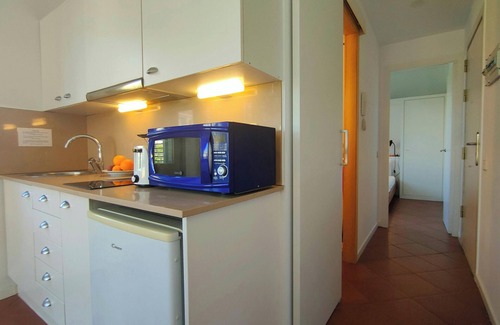 Gothic Quarter Apartment | Rambla C: Perfect Getaway for Couples with Inspiring Views