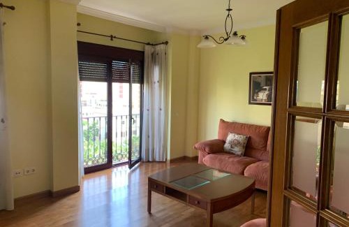 Almeria Centro Apartment | Rambla Centro - Prime Apartment in Almería's Heart