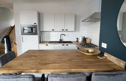 Folkestone Apartment | Discover Ramblers Rest - Ideal Folkestone Getaway