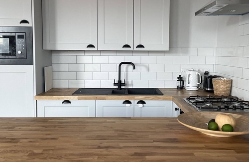 Folkestone Apartment | Discover Ramblers Rest - Ideal Folkestone Getaway