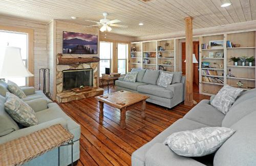Cape San Blas House | Family-Friendly Retreat at Ramblin Wreck by Pristine Property
