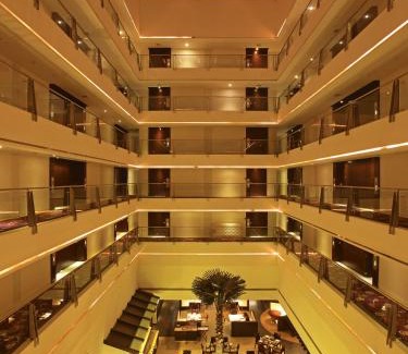 Shivajinagar Hotel | Elegant Ramee Grand Hotel and Spa in Pune with Pool & Spa