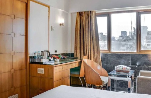 Khar Hotel | Explore Ramee Guestline Hotel Khar - Family-Friendly Stay