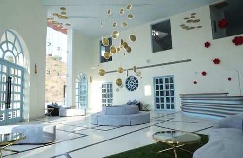 Udaipur Resort | Elegant Ramee Royal Resort & Spa: Poolside Oceanfront Retreat