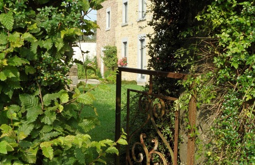 Tinlot House | Ramelot: Stunning Country Home with Spa & Ocean Views