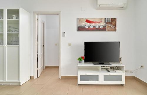 Almunecar Apartment | Elegant Apartment with Garage and Ocean View in Almuñecar