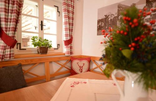 Ramsau am Dachstein House | Ramsbergerhof: 4-Star Stay with Pool & Pet-Friendly Amenities