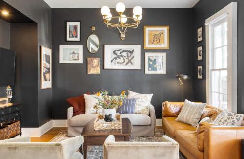 Travis Heights House | Modern Character Home in Austin with Pool & Hot Tub