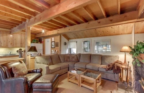 Sunriver House | Cozy Ranch Cabin 12 | Ideal for Families at Sunriver
