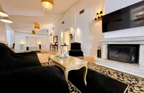 Anixi Villa | Experience Oceanfront Bliss at Ranch Ekru - 4-Star Getaway