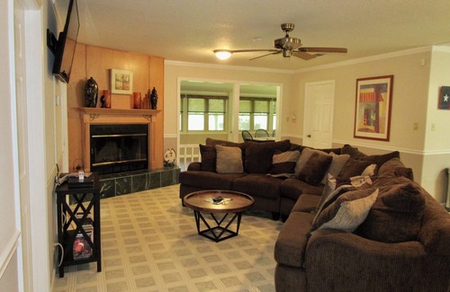 Polk County House | Idyllic Ranch Retreat on 48 Acres with Scenic Pond