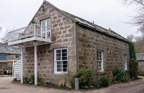 Inverurie House | Pet-Friendly Ranch House Cottage in Inverurie, Rated 9.5/10