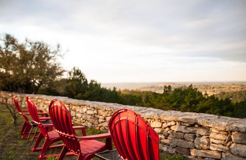 Dripping Springs House | Stunning Ranch House with Breathtaking Ocean Views