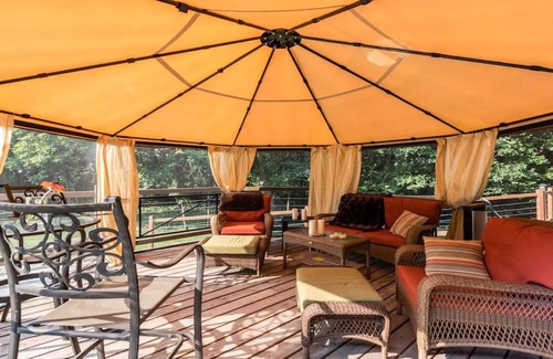 Sanford House | Discover Ranch O Relax O: Manitoba’s Hidden Gem Awaits!