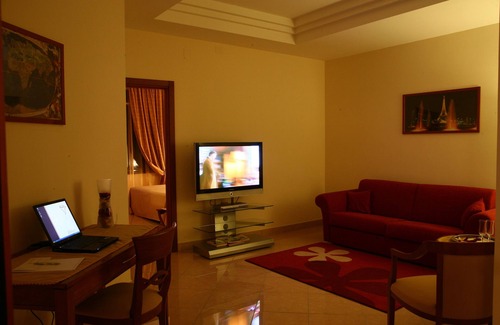 Zona Ospedaliera Hotel | Discover Ranch Palace Hotel: 4-Star Retreat with Spa & Pool