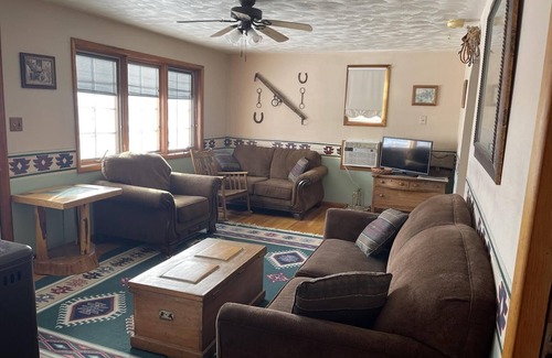 Sioux County Cabin | Cozy Ranch Style Cabin with Pool and Family Amenities