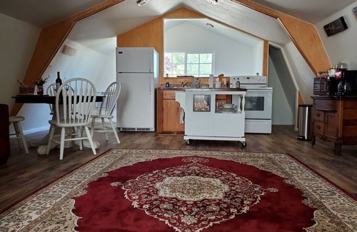 Templeton Cottage | Experience Country Chic Getaway in Beautiful Wine Country