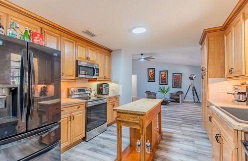 Clermont House | Family-Friendly Ranch with Pool & Lake Activities Near Disney
