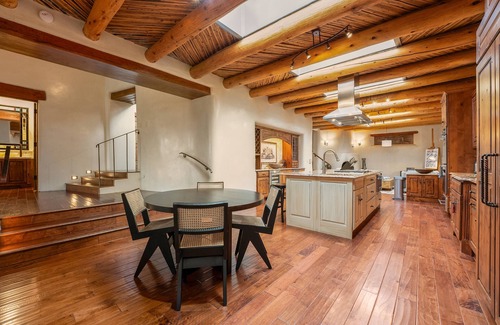 Santa Fe House | Top-Rated Ranchitos with Pool, Hot Tub & Family Amenities