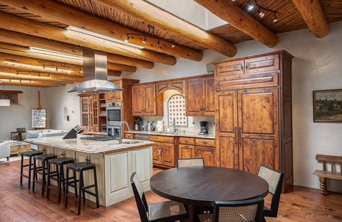 Santa Fe House | Top-Rated Ranchitos with Pool, Hot Tub & Family Amenities