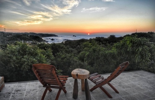 Mazunte Villa | Explore Rancho Contango: Family-Friendly Retreat in Mazunte