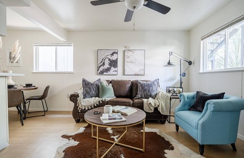 North University Apartment | Rancho Del Sol: Family-Friendly Retreat with Roku TV