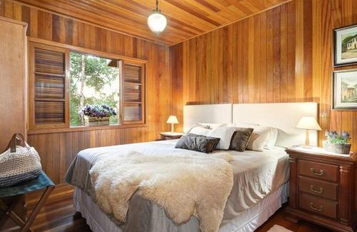 Rancho Queimado House | Cozy Rancho do Canarinho with Scenic Views and Family Fun