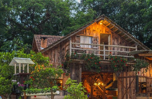 Rio Negro Cabin | Pet-Friendly Retreat at Rancho do Lucas - Perfect for Families