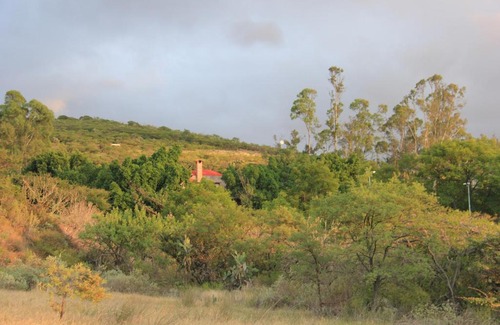 Huimilpan House | Family-Friendly Rancho la Arriera with Pool and Dining