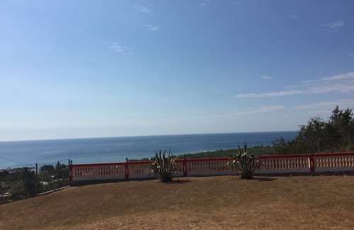 Cienfuegos House | Relaxing Oceanfront Getaway at Rancho Luna Villa 2