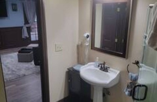 Rancho Cucamonga Bed & Breakfast | Refreshing Pool House with Private Pool and Family Amenities
