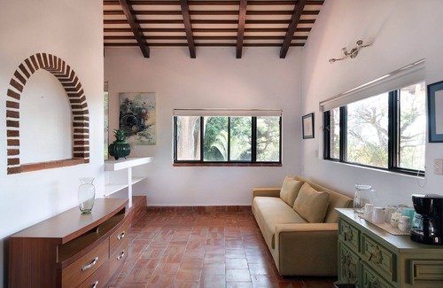 Ajijic Villa | Inviting Rancho San Rafael: Family-Friendly with Pool & Spa