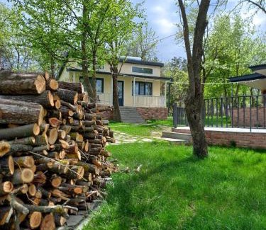 Armenia Apartment | Pet-Friendly Retreat at Rancho Stepanavan with Full Kitchen
