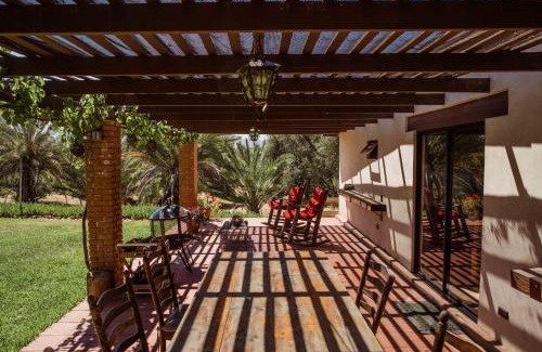 Valle de Guadalupe Villa | Experience Rancho Toros Pintos: Top-Rated with Breakfast & Fireplace