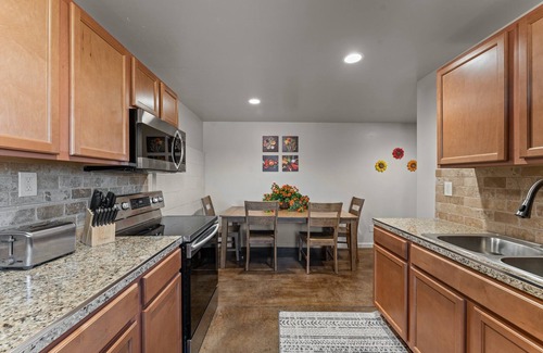 Wickenburg House | Newly Decorated Rancho Vista Dos with Ocean View Kitchen