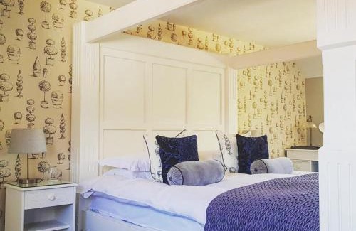 Barns Green Hotel | Discover Random Hall: 4-Star Comfort with Family-Friendly Amenities