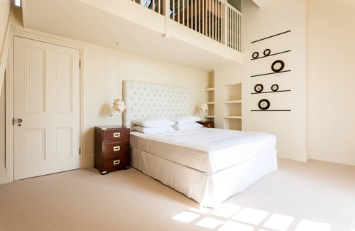 Churchill Apartment | Discover Ranelagh Grove: Family-Friendly Retreat with Spa