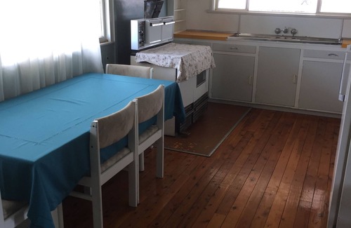 Moola Bed & Breakfast | Inviting Rangemore Estate: Family-Friendly with Breakfast