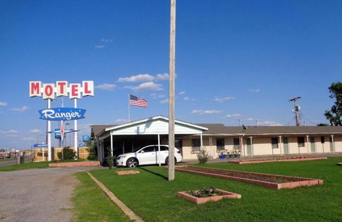 El Reno Hotel | Ranger Motel: A Premier 5-Star Retreat Awaits You