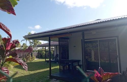 Rangiroa House | Rangi Pearl Lodge: Guest Rated 9/10 with Family-Friendly Amenities
