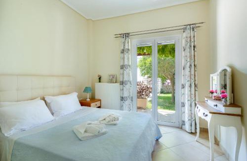 Khelmata Apartment | Stunning Rania Apartments Helmata with Oceanfront Views