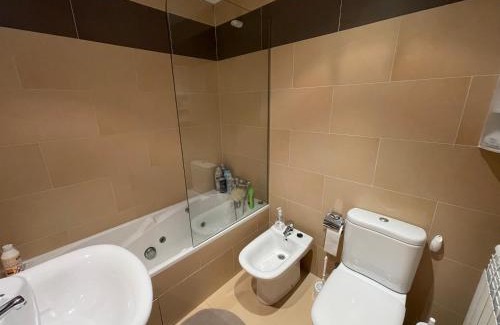 Ransol Apartment | Ransol Studios: Ski Access with Family & Pet-Friendly Options