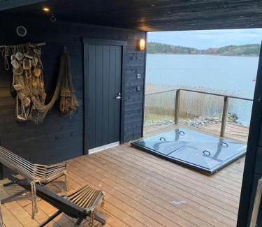 Naantali Villa | Rantahuvila Naantalissa: 4-Star Beachfront Retreat