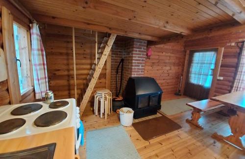 Hameenlinna House | Pet-Friendly Retreat at Rantamökki Onni - Rated 9/10!