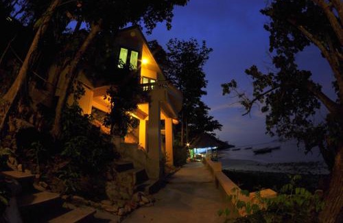 Ko Phi Phi Hotel | Cozy Rantee View Bungalow with Delicious Breakfast Included