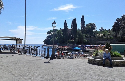 Rapallo Apartment | Charming Rapallo Apartment with Oceanfront Views & Spa