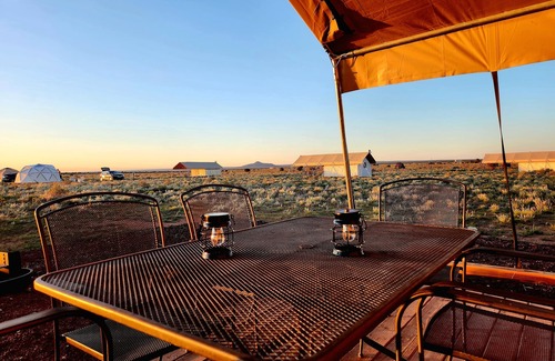 Valle RV Rental | Discover Raptor Ranch: Family-Friendly Getaway with Spa