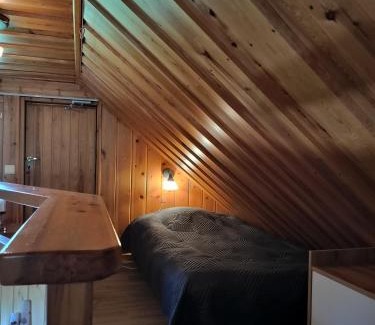 Yllasjarvi Apartment | Stylish Rapula: 1 Bedroom Apartment with Loft Space