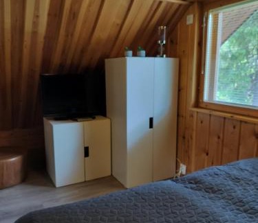 Yllasjarvi Apartment | Stylish Rapula: 1 Bedroom Apartment with Loft Space