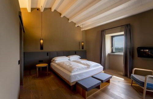 Orvieto Villa | Elegant Rara Factory Design House with Oceanfront Pool